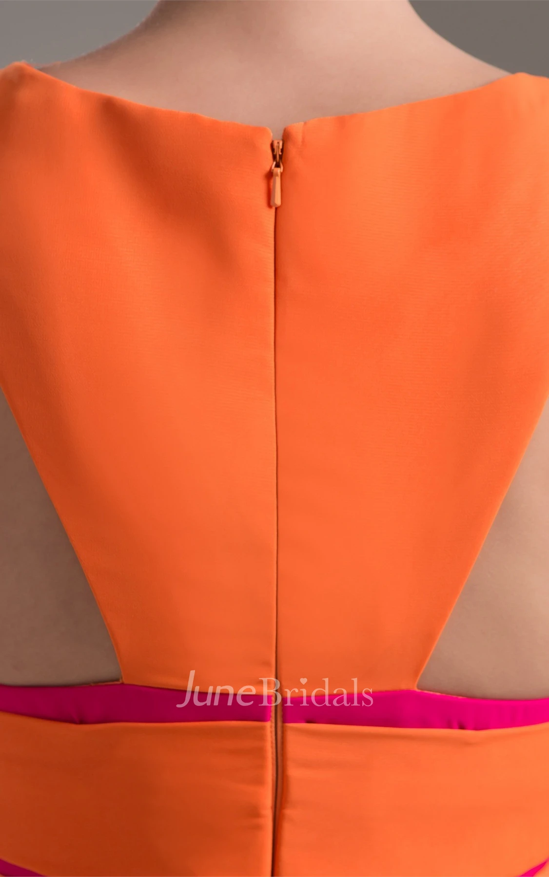 Two-Tone Front-Split Maxi Dress with Keyhole Design