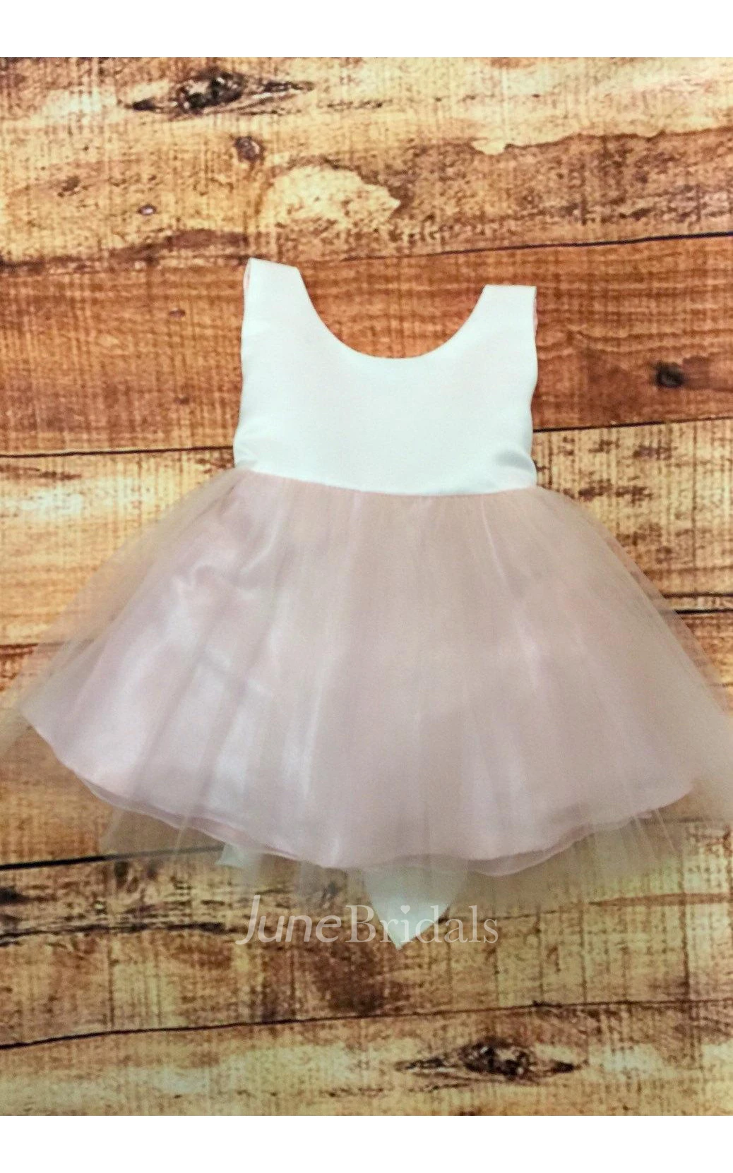 Sleeveless Scoop Neck Over Tulle Skirt A-line Dress With Bow Sash