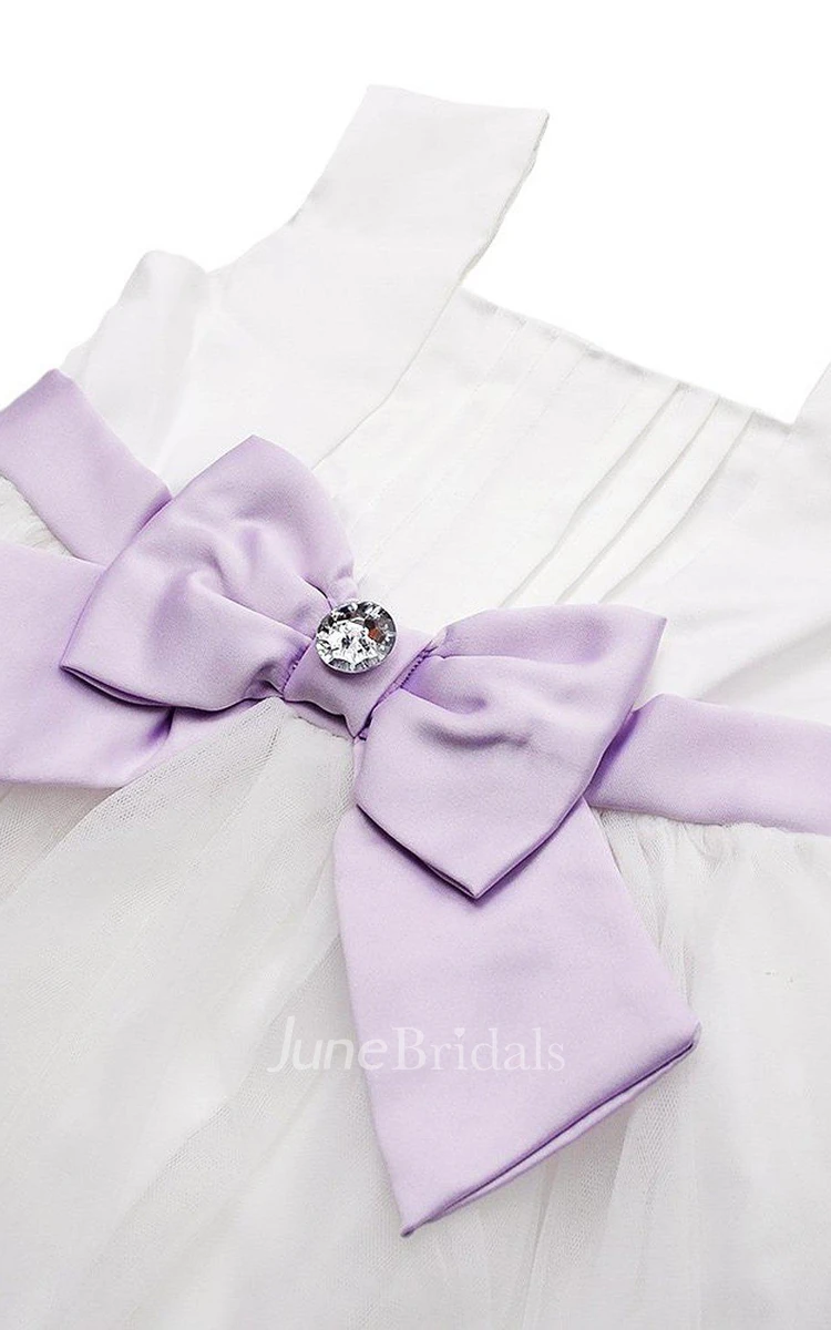 Sleeveless Square-neck Dress With Bow