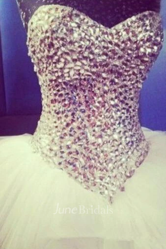 Glamorous Tulle Ball Gown Wedding Dress With Crystals