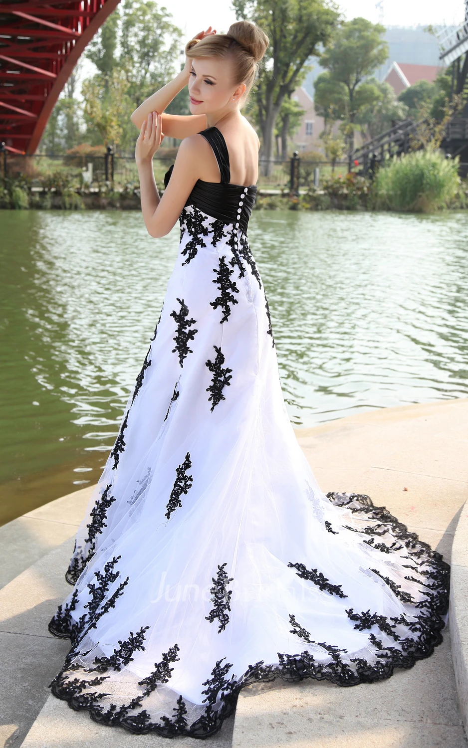 Vibrant Ruched Column Dress With Floral Top And Lace Appliques