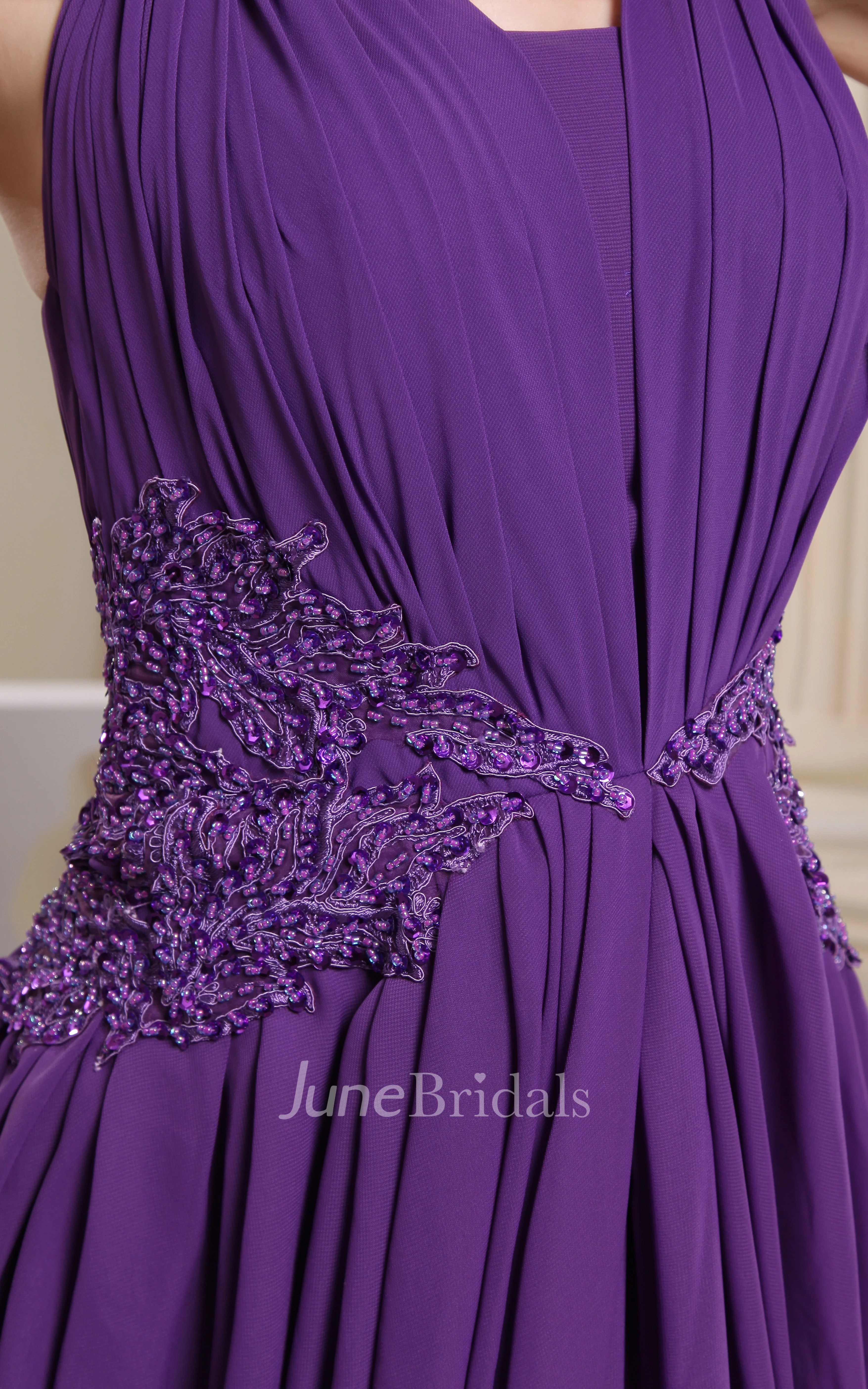 Chiffon Pleated Floor-Length Dress With Halter and Applique