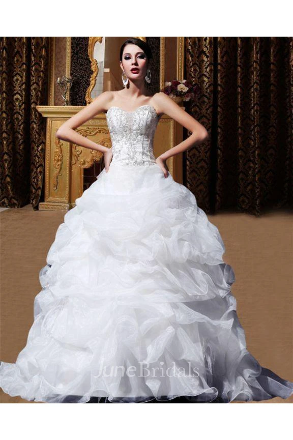 Sweetheart Organza Beading Ball Gown Wedding Dress With Ruffle Chapel Train