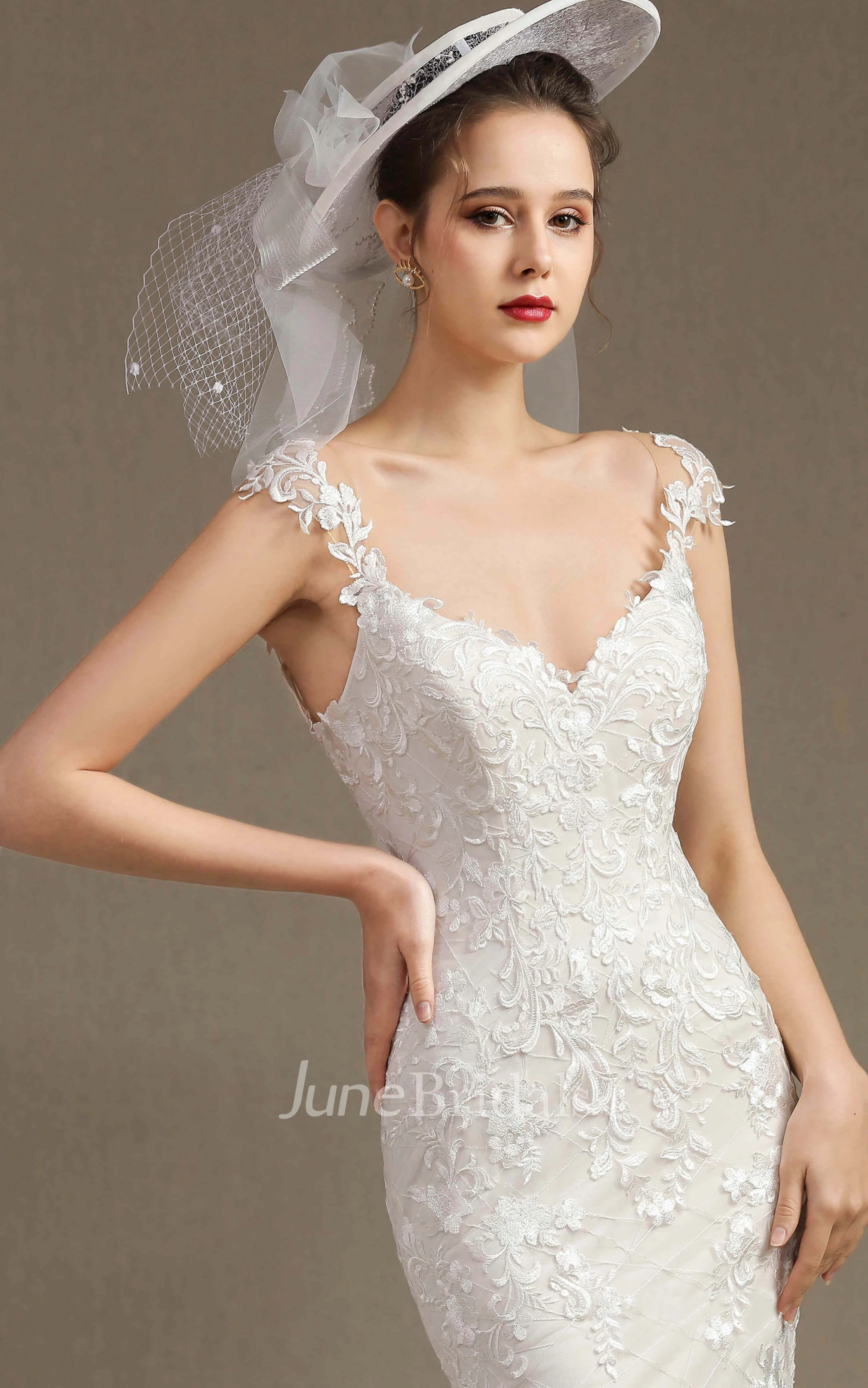 Lace Sexy V-neck Mermaid Wedding Gown With Appliqued Straps Illusion Back