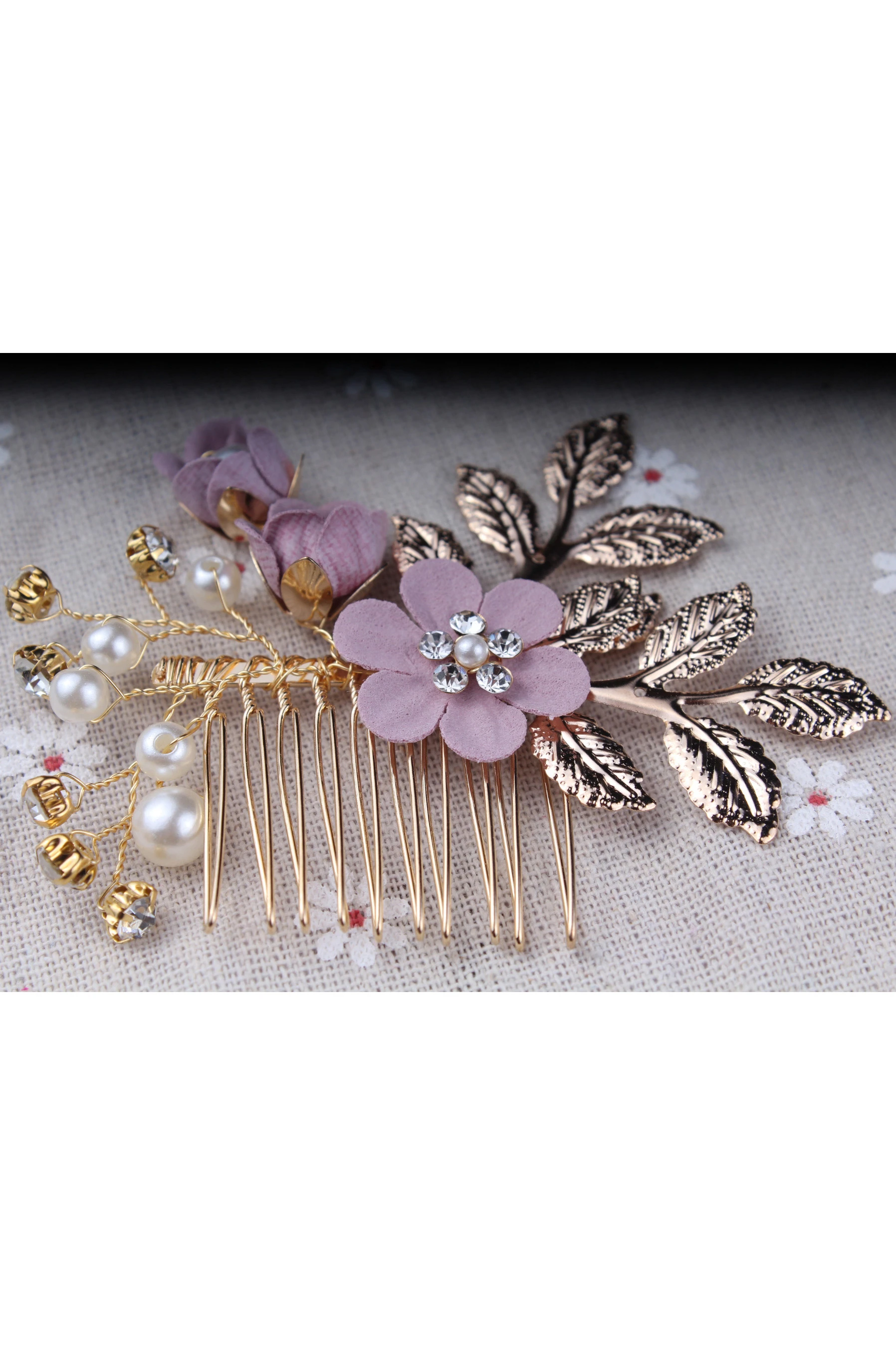 Elegant Vintage Floral Golden Hair Pin