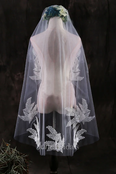 Short Handmade Lace Applique Flower Wedding Veil