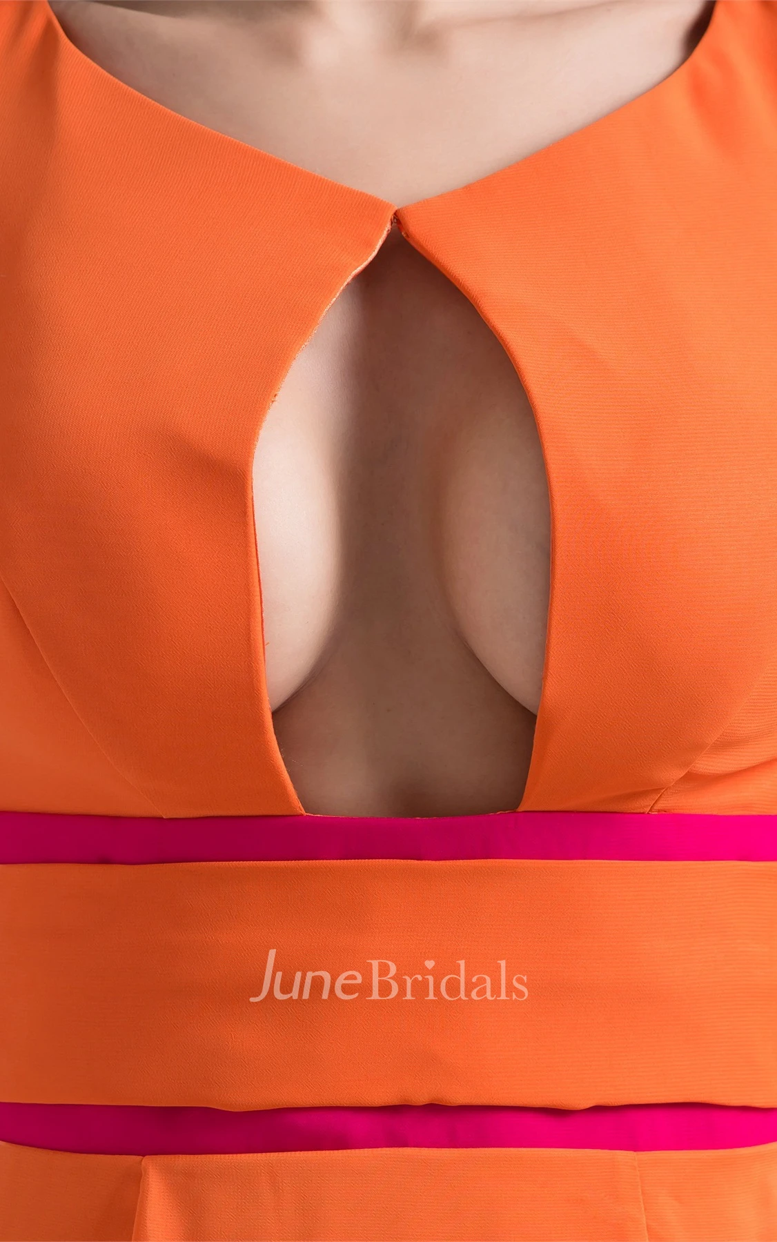 Two-Tone Front-Split Maxi Dress with Keyhole Design