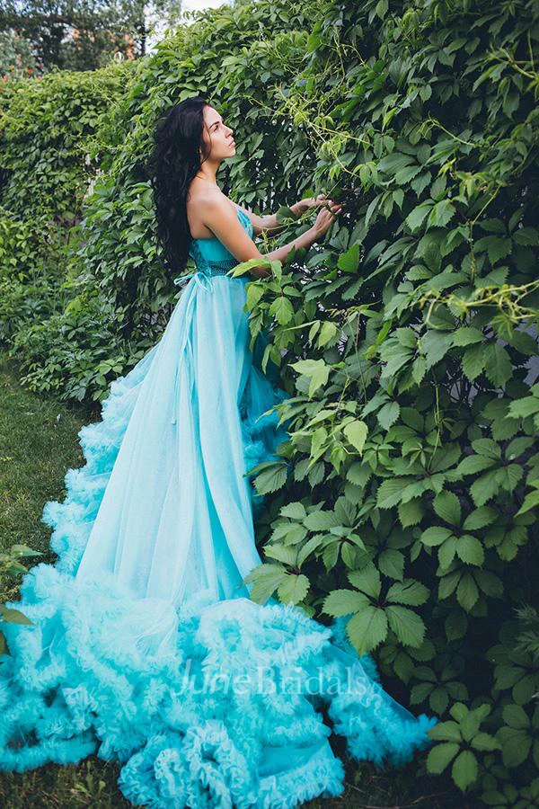 Hot Sale Semi-Sweetheart Cloud Prom Dress Beadings Appliques With Train