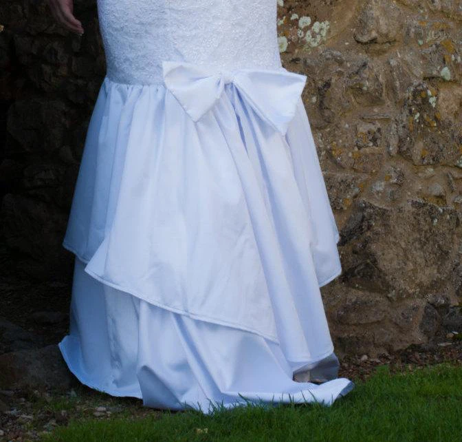 Bateau Neck Long Sleeve Lace Wedding Dress With Satin Skirt