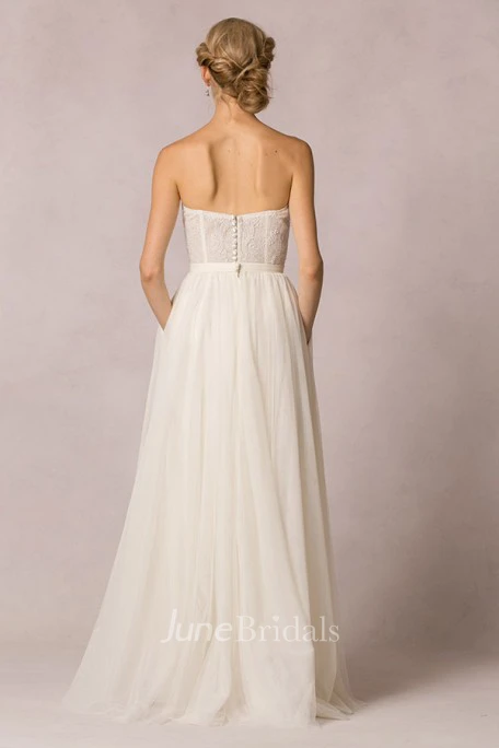 Sheath Lace Half-Sleeve Long Scoop-Neck Tulle Wedding Dress