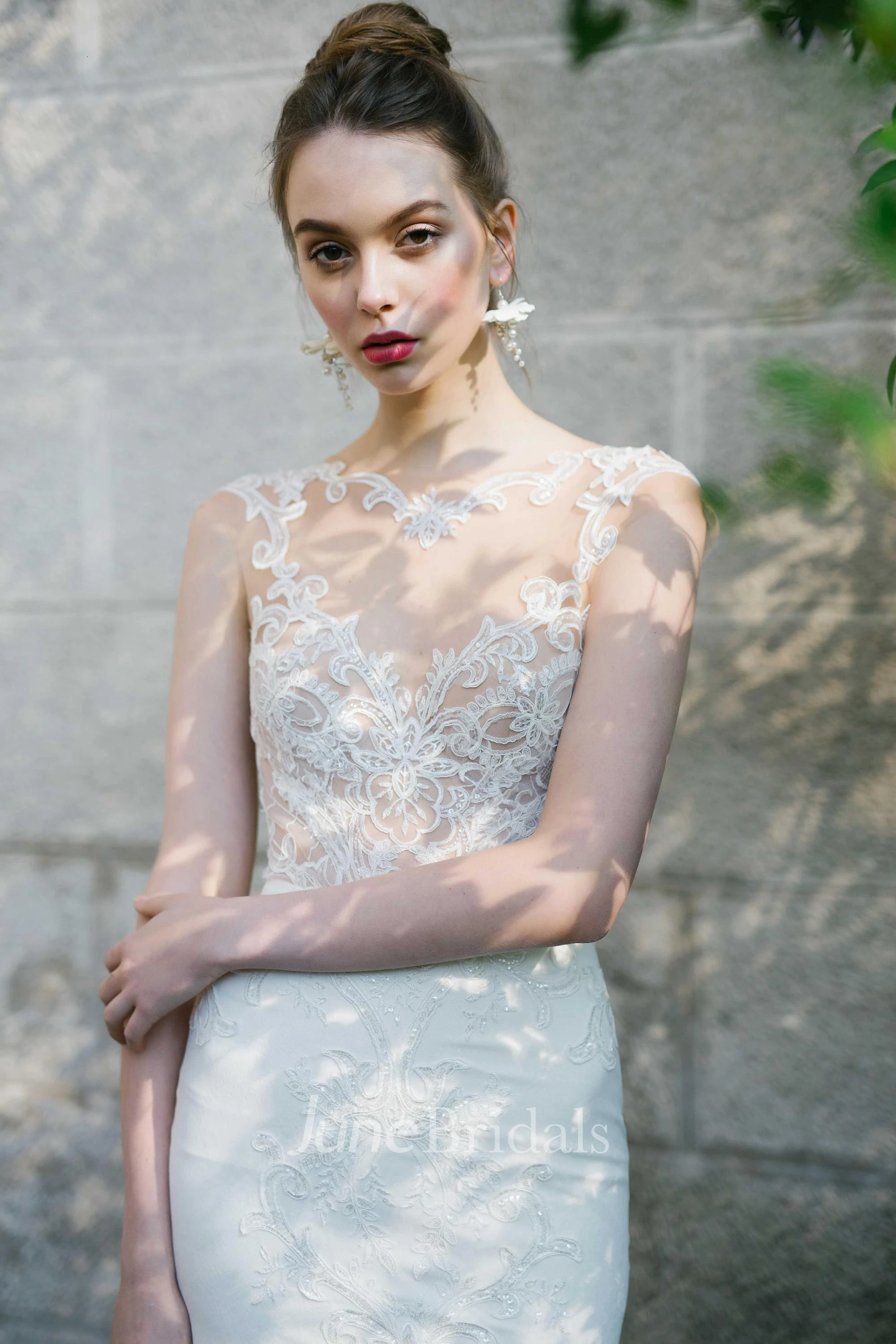 Bateau Cap-Sleeve A-Line Satin Lace Dress With Backless Design