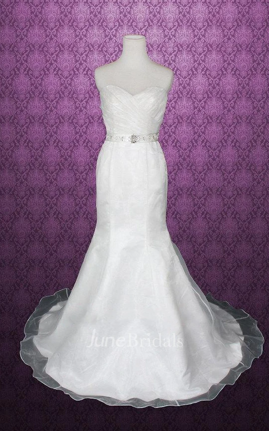 Trumpet Strapped Sweetheart Organza Weddig Dress