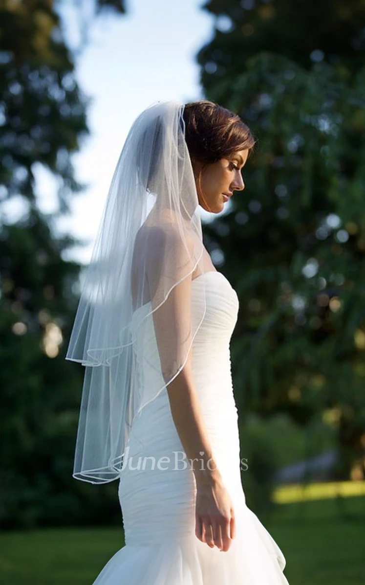 Modern Simple Waterfall Two-Tier Fingertip Length Tulle Short Wedding Veil
