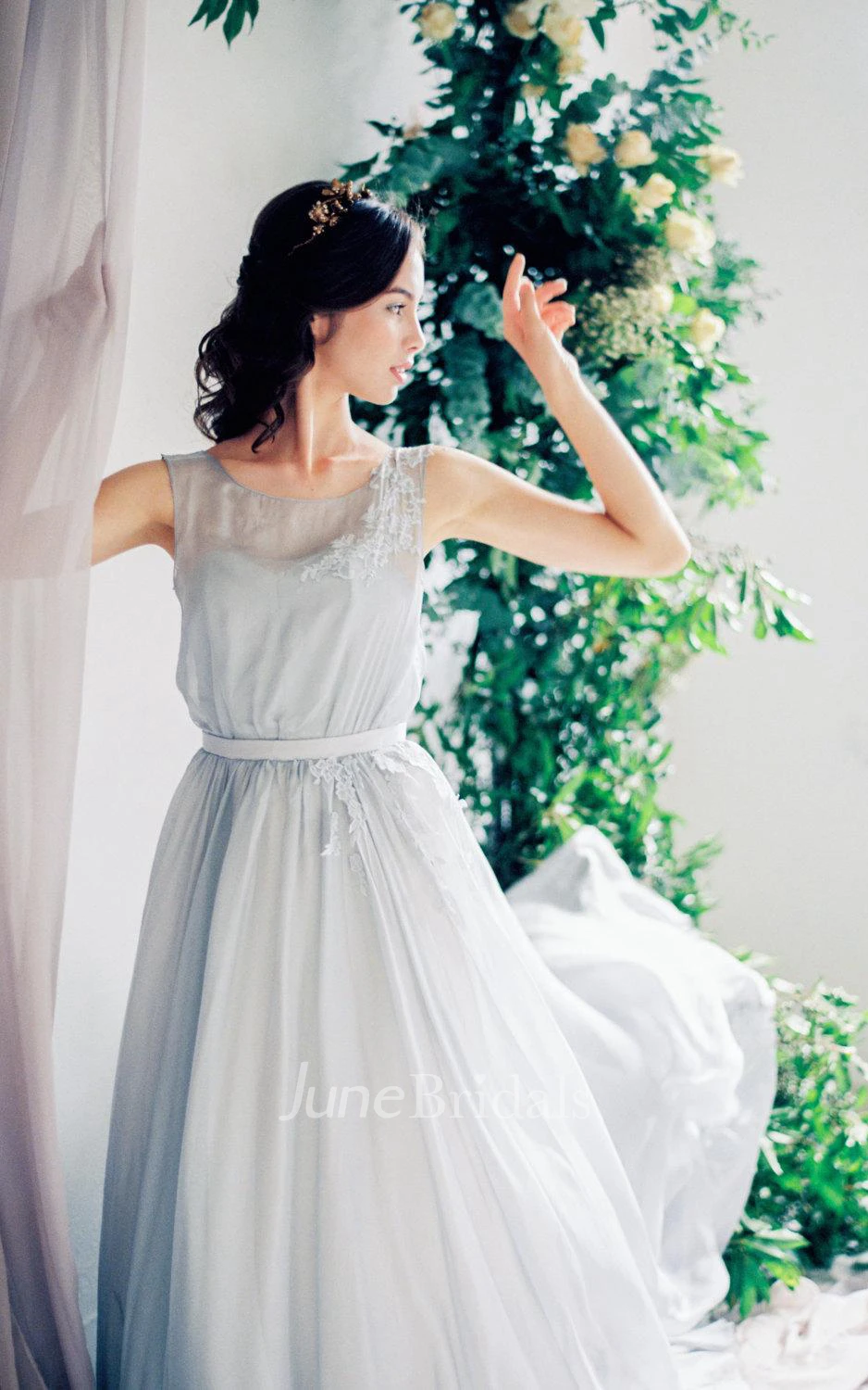 Chiffon Lace Weddig Dress With Flower