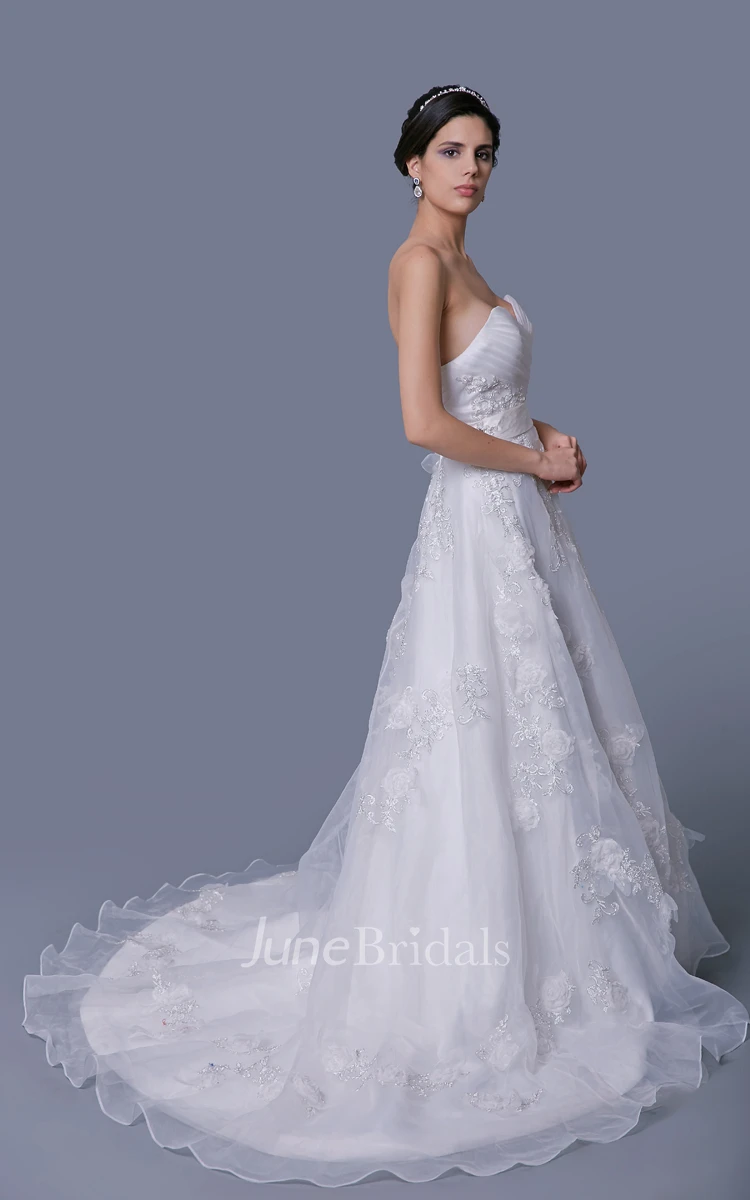 Sweetheart Organza Bodice-Ruched A-Line Dress With Flowers and Appliques