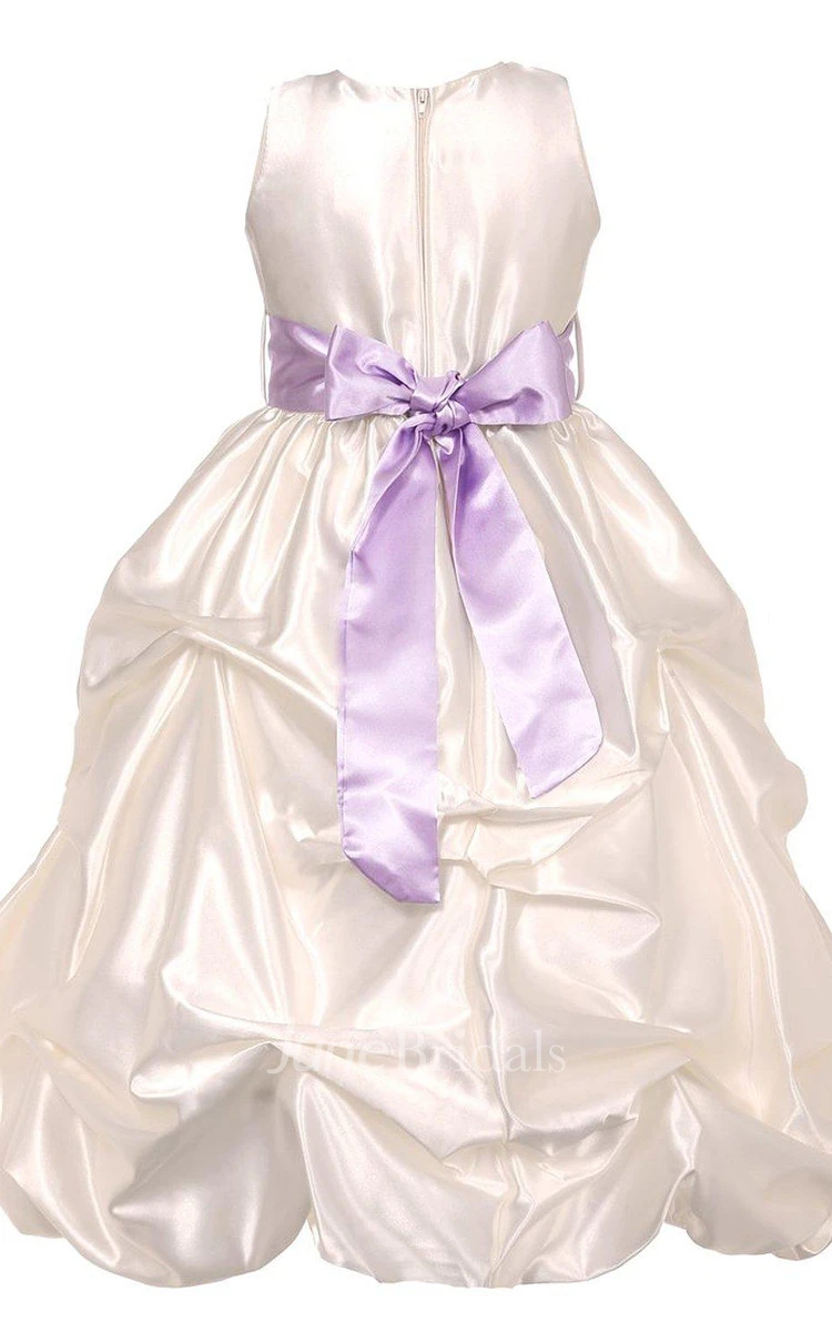 Sleeveless A-line Dress With Ruffles and Bow