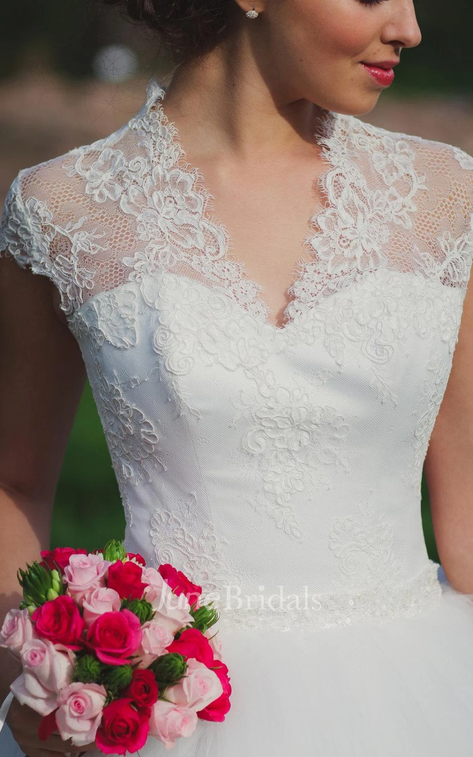 Off-The-Shoulder Tulle Lace Weddig Dress With Corset Back