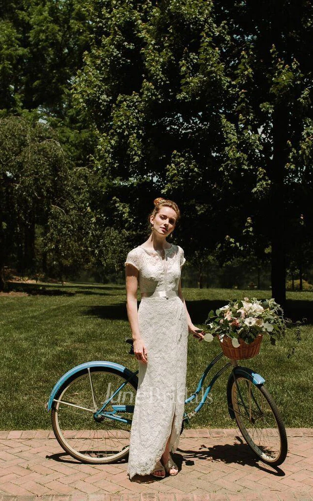 Lace Short Sleeve Bateau Dress With Split Front