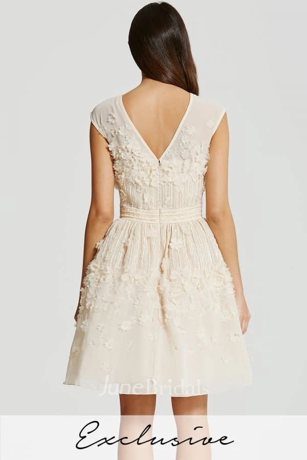 Short A-Line Floral Jewel Neck Sleeveless Chiffon Bridesmaid Dress