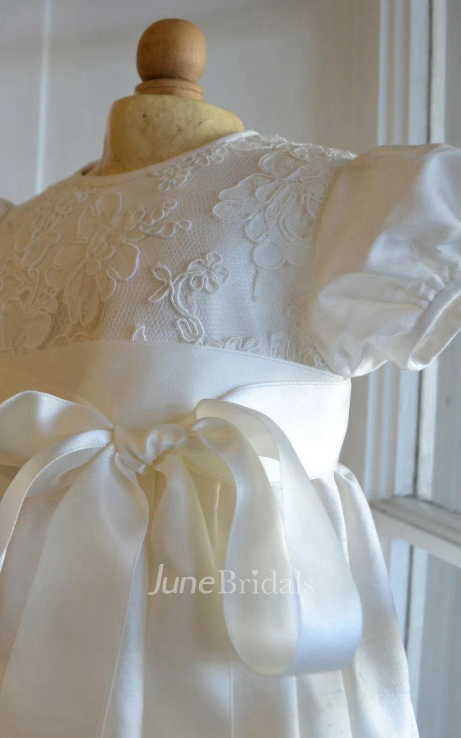 Short Sleeve Lace&Satin Dress With Sash Ribbon&Button