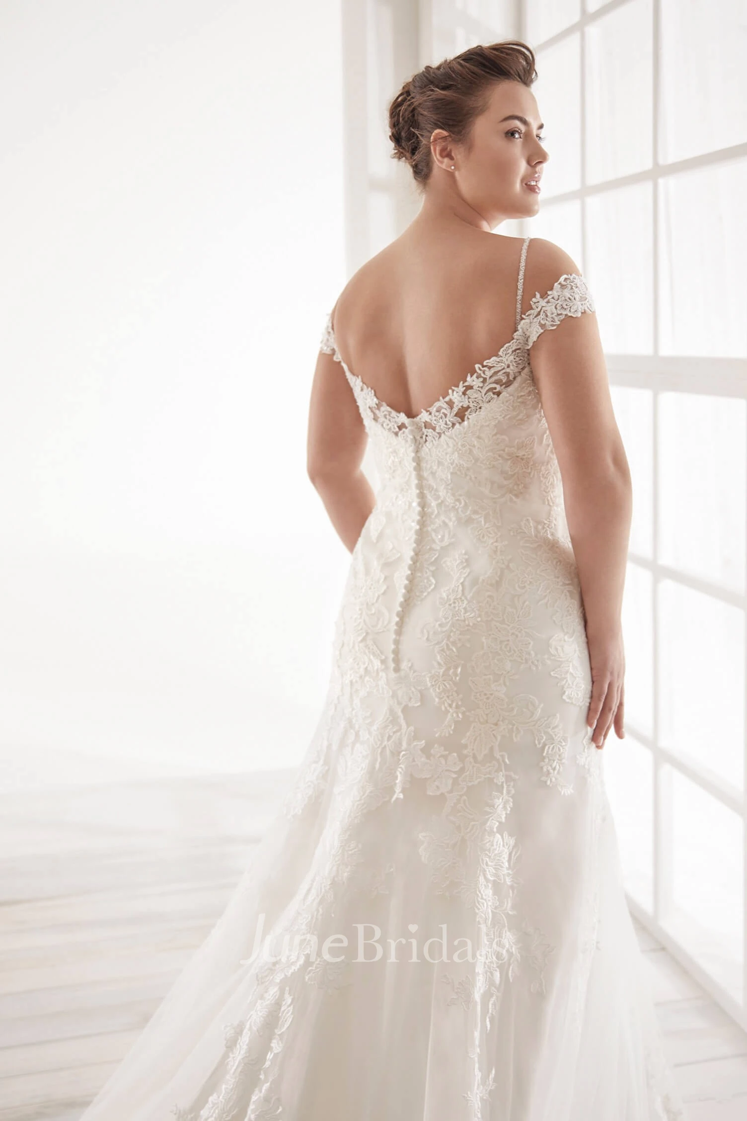 Lace Off-the-shoulder Sexy Trumpt Bridal Gown With Straps And Buttons V-back