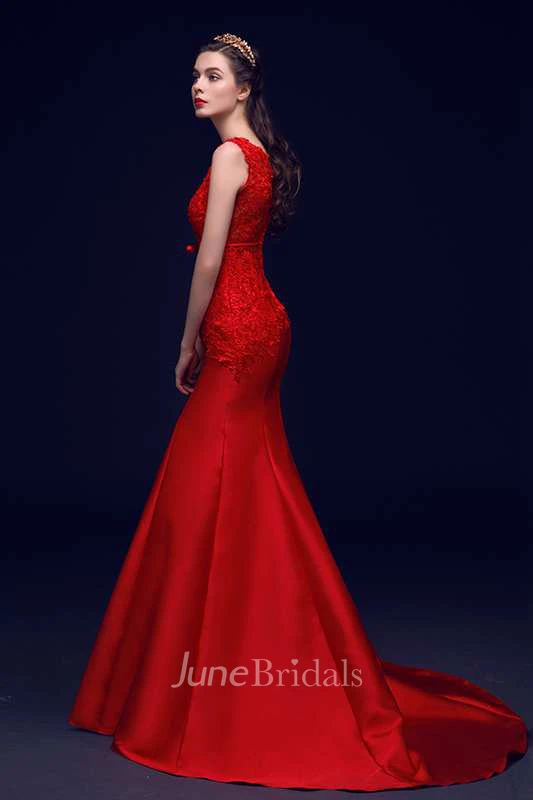 Strapless Scoop Neck Pleated Mermaid Satin Gown With Appliques