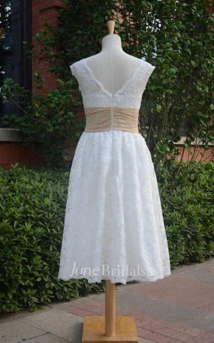 A-Line Short V-Neck Chiffon Lace Weddig Dress