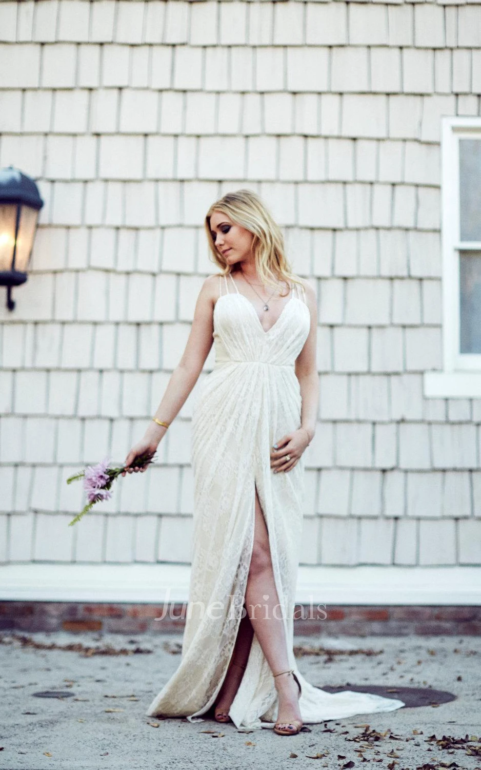 Spaghetti Strapped V-Neck Lace Weddig Dress