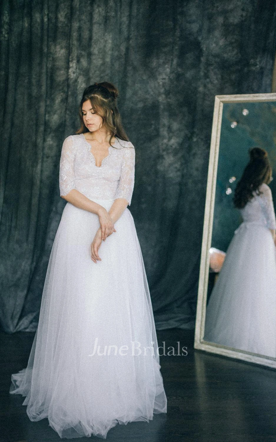 V-Neck Tulle Lace Satin Weddig Dress