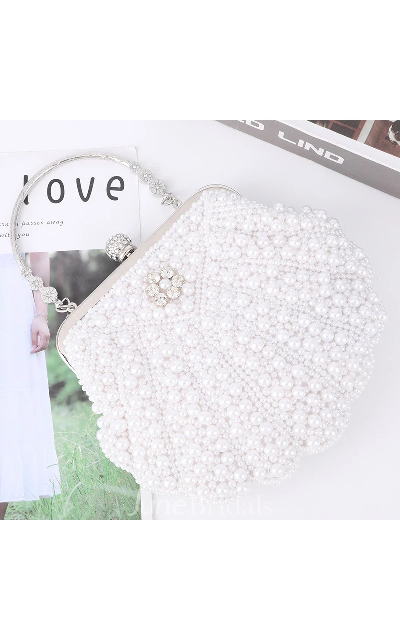 Shell Shaped Pearl Clutch