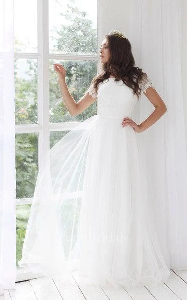 Bateau-Neck Short Sleeve Tulle Lace Wedding Dress
