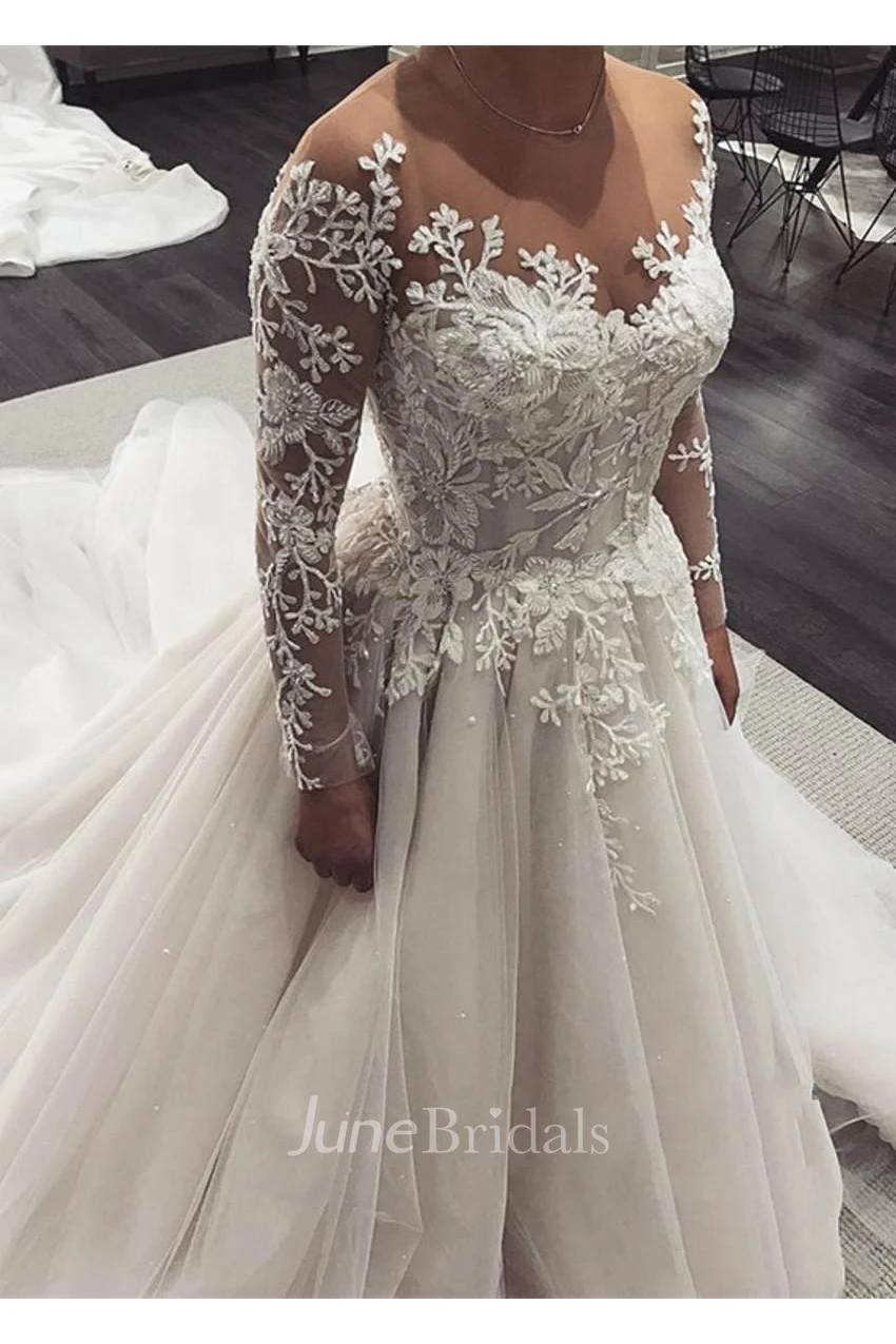 A-Line Vintage Jewel Appliques & Beading Court Train Lace-up Tulle Wedding Dress