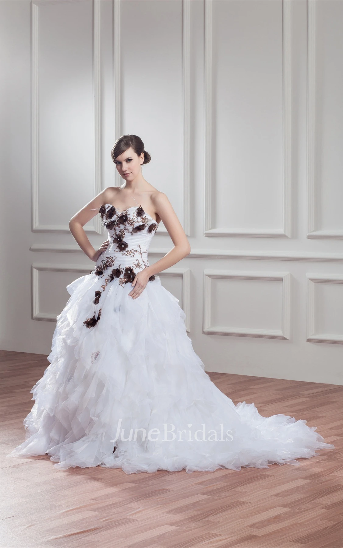 Sweetheart Criss-Cross Tiered A-Line Dress with Flower and Appliques