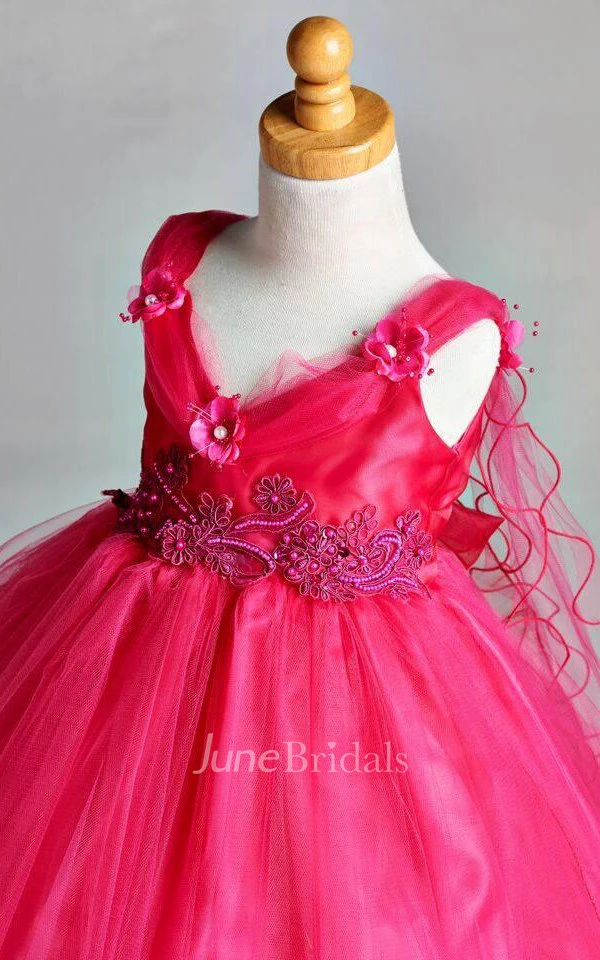 Vintage Cap Sleeve V-neck Tulle Ball Gown Dress