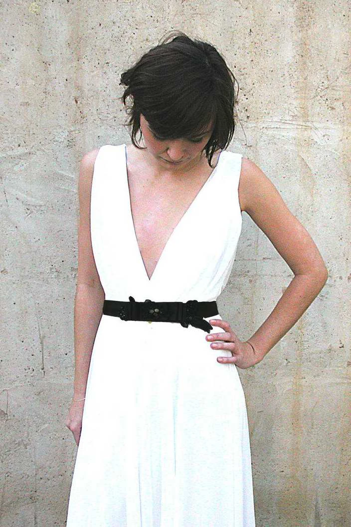 Jewel V-Neck Chiffon Sash Ribbon Wedding Dress