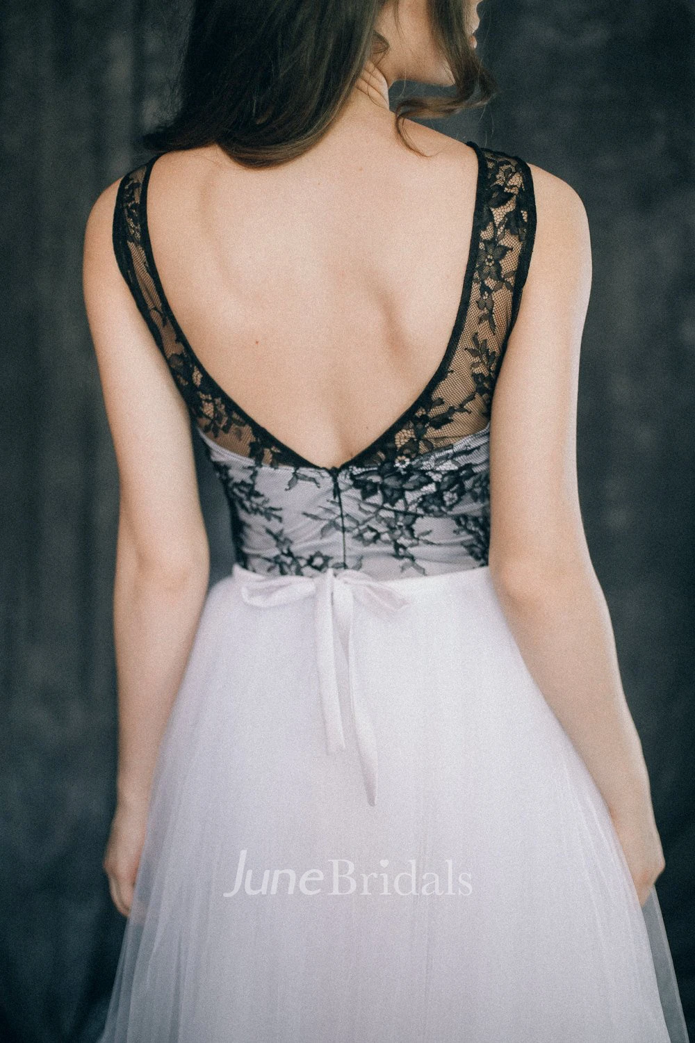 Sheath Straps Floor-length Sleeveless Dress Open Back With Appliques And Pleats Black Wedding Dress