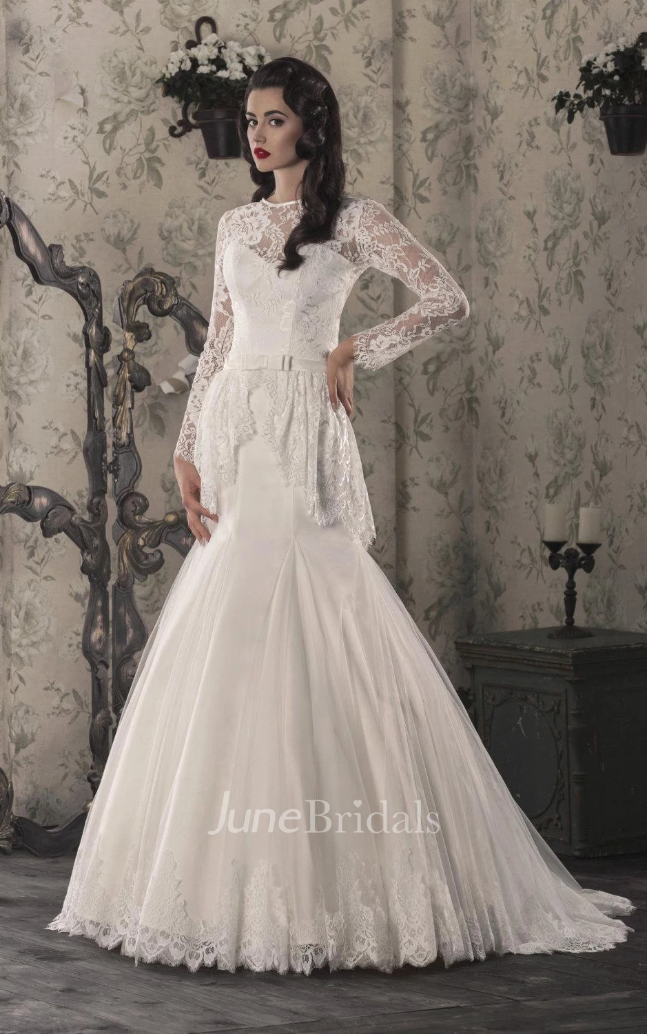 Mermaid Long Sleeve Lace Weddig Dress With Illusion