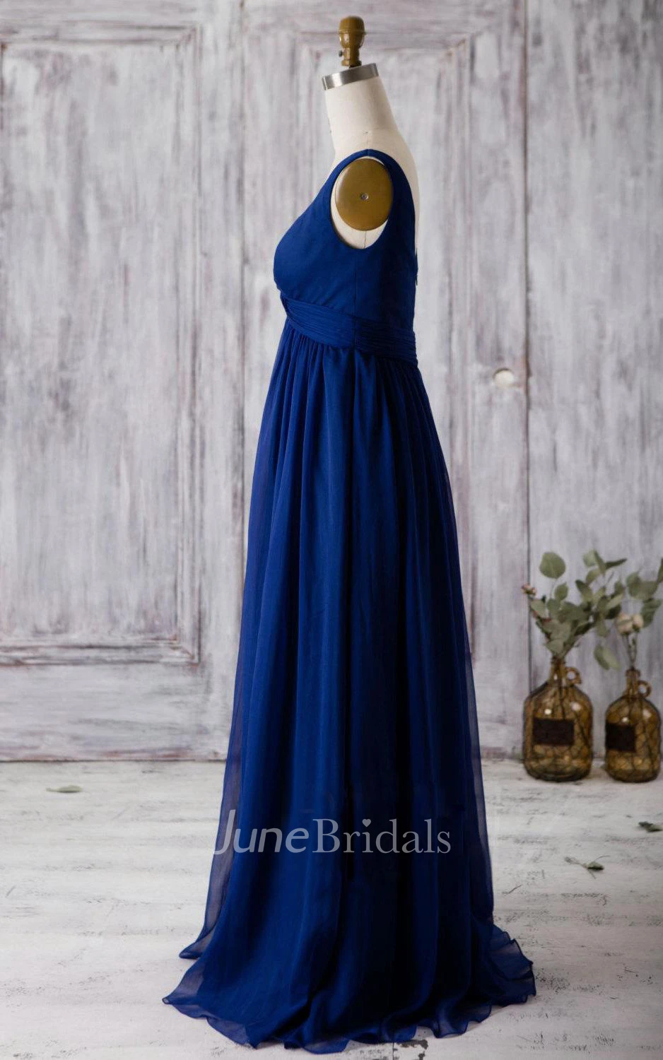 Scoop Neck Sleeveless Empire Pleated A-line Chiffon Long Dress