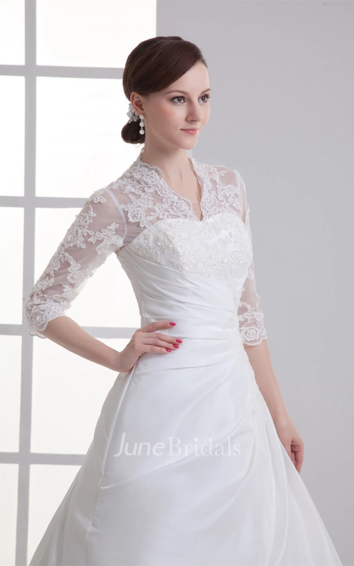 scalloped-neck lace ball a-line half-sleeve gown with beading