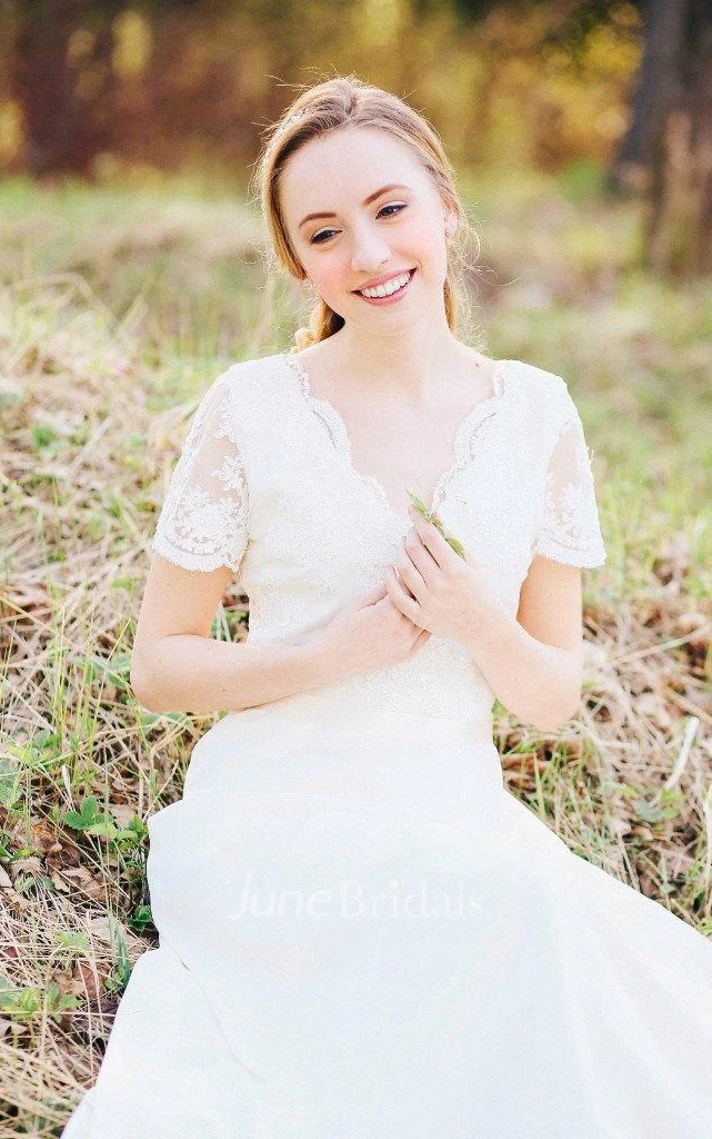 Chiffon Lace Weddig Dress With Flower