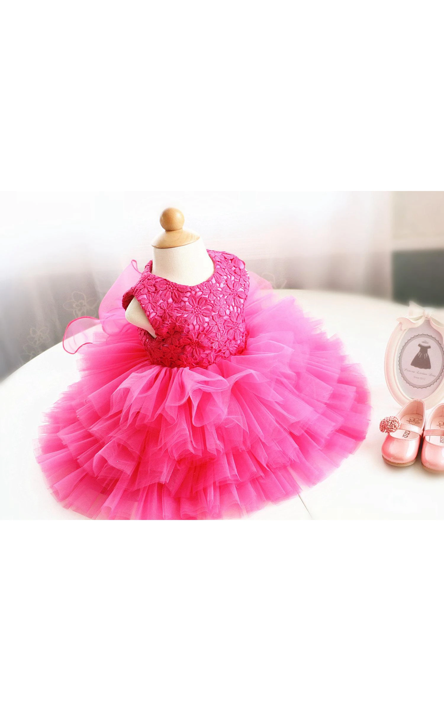 Sleeveless High Neck Ruffled Organza Dress With Lace Top