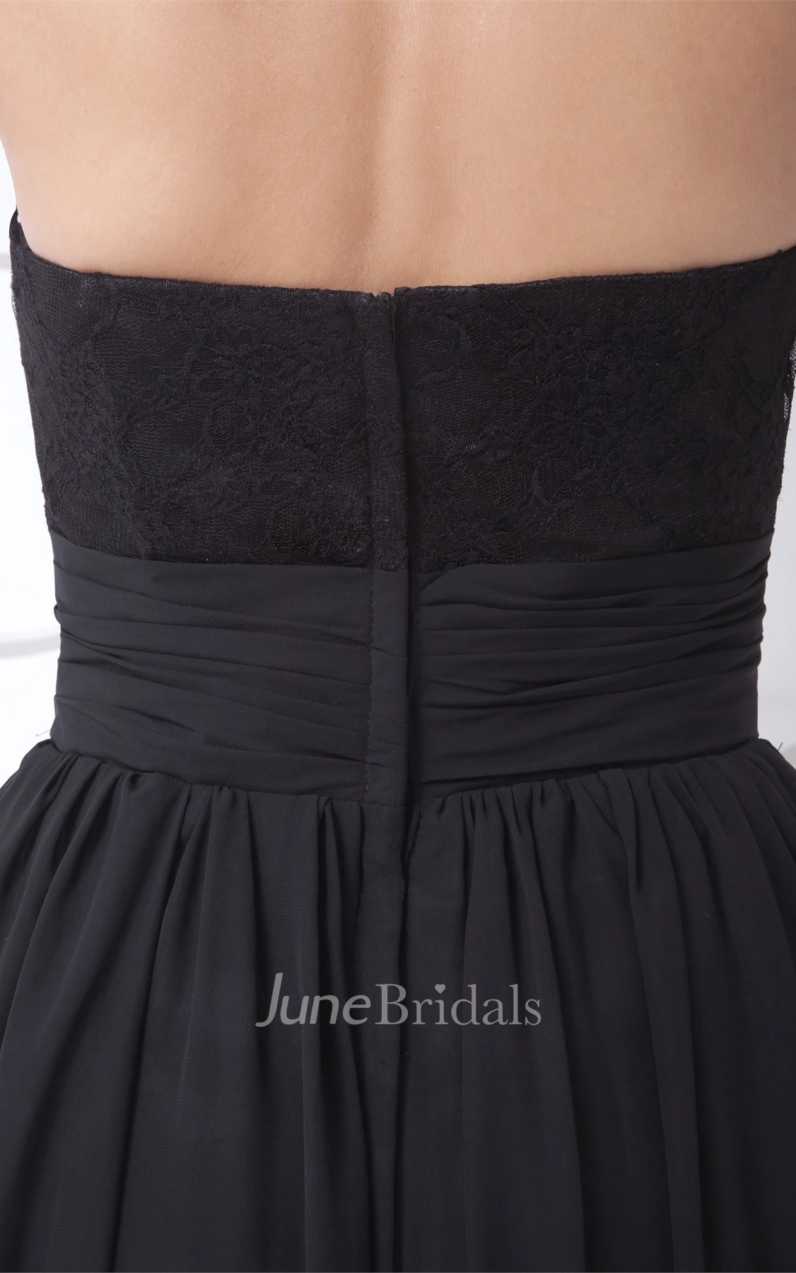 High-Neck Lace Sleeveless Floor-Length Dress with Bow