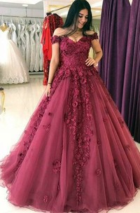 Simple Ball Gown Tulle Off-the-shoulder Sleeveless Evening Dress with Petals