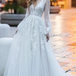 Boho Romantic V-neck A Line Lace Court Train Long Sleeve Wedding Dress ...