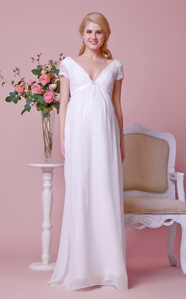 Sexy Low V Front A-line Chiffon Maternity Wedding Dress With Lace Bodice and Pleats