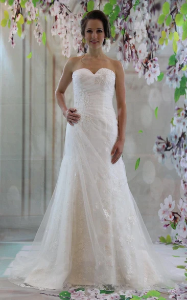 Charming Sweetheart Fit And Flare Lace Wedding White Bridalgown Dress