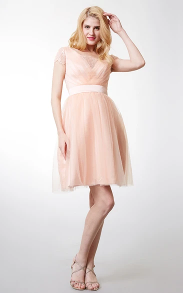 A-line Short Tulle Bridesmaid Dress with Short Sleeves