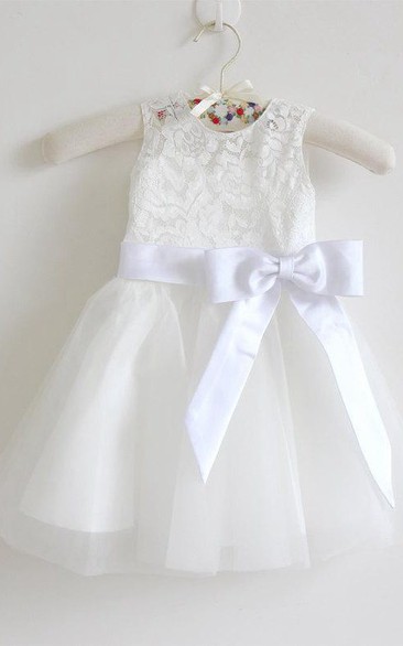 Knee-length Sleeveless Sleeve Tulle&Lace Dress With Bow&Flower