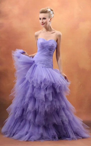 Captivating Ruffled Sweetheart Sleeveless Gown With Layered Ruffles