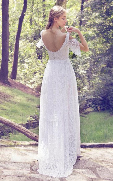 Vintage Lace Floor-Length Wedding Dress With Low-V Back And Sweep Train